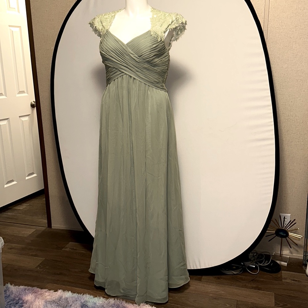 NWT Eden Bridal green formal Bridesmaid dress Size 14